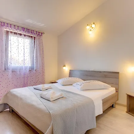 Alex Διαμέρισμα Vinkuran